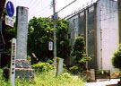 J隬